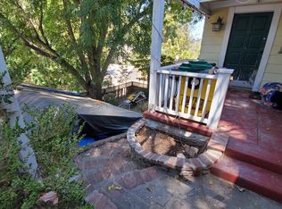 2226 Stanley Hills Dr, Los Angeles, CA 90046