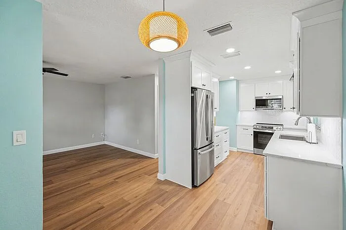 9605 N Edison Ave — Photo 9