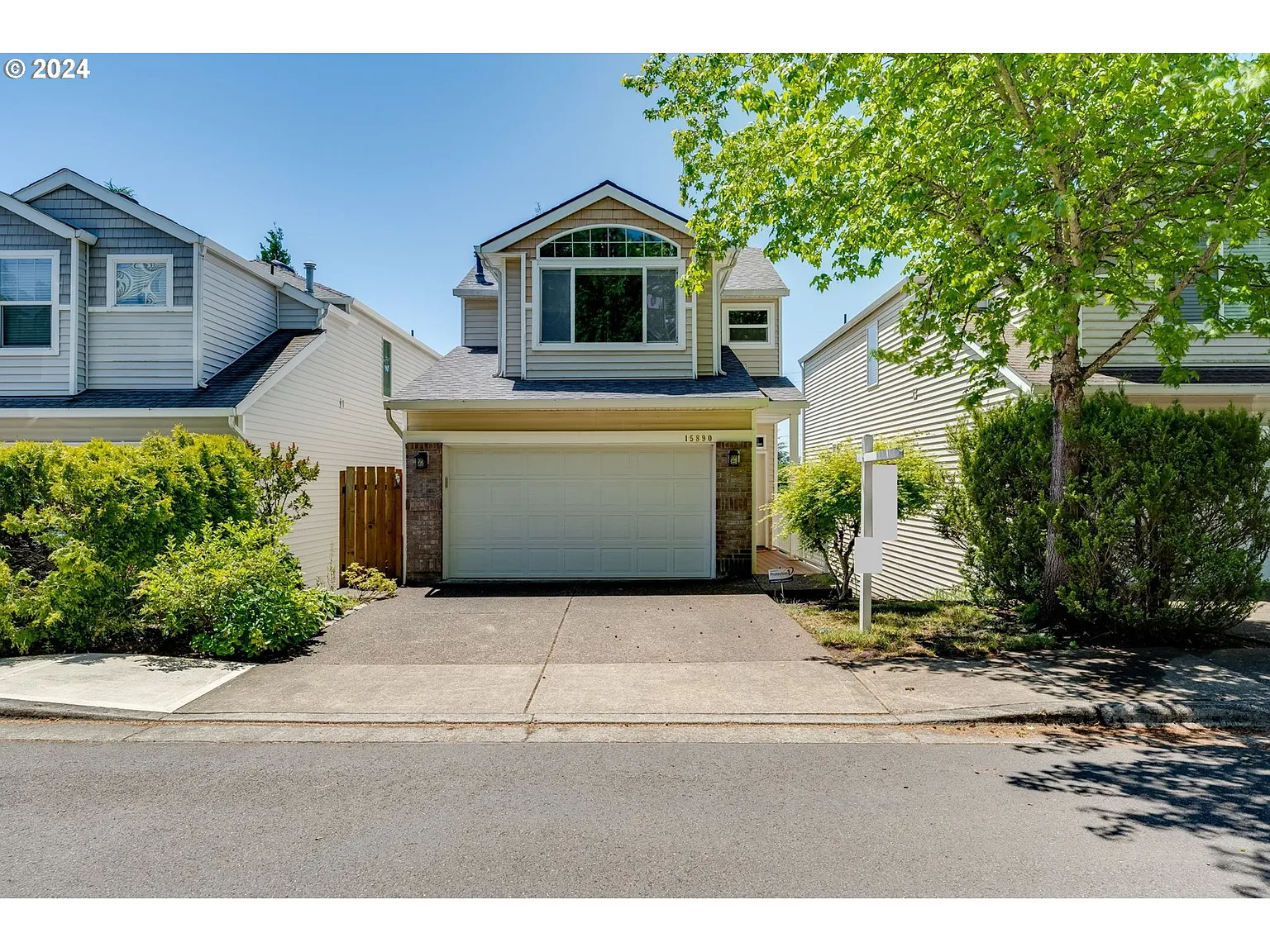 15890 SW Cherrywood Ln photo 1