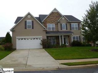 8 Flat Shoals Ct, Simpsonville, SC 29680