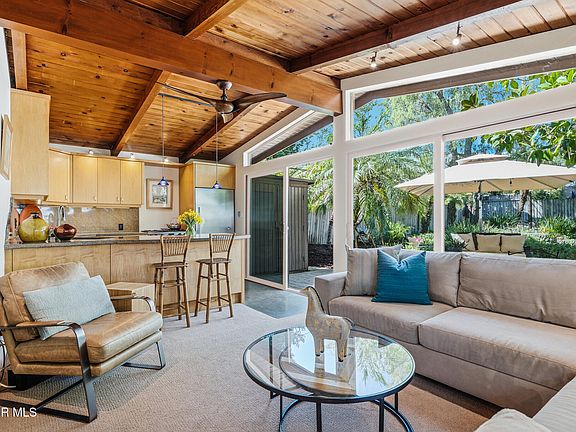 3rd image of 258 McKnight Rd