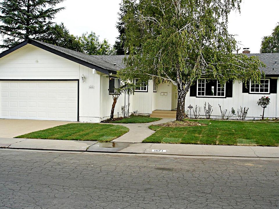 2nd image of 1671 Porter Way