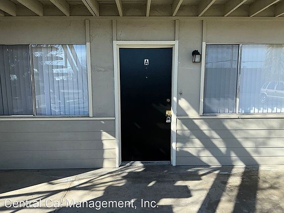 2nd image of 4008 Fishering Dr APT A