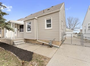 4669 17th St, Wyandotte, MI 48192