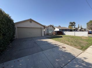 2177 Beachwood Dr, Merced, CA 95348
