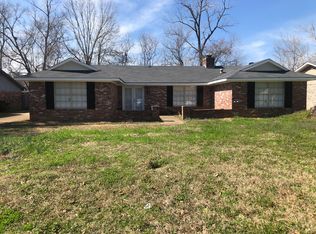 907 Cedar Hill Dr, Clinton, MS 39056