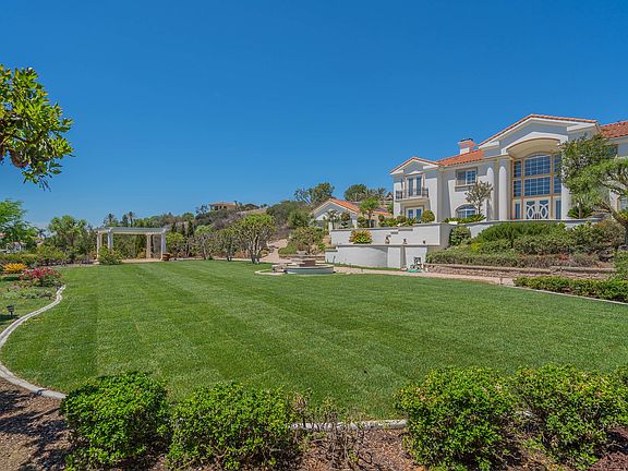 4th image of 3057 Windmill Dr