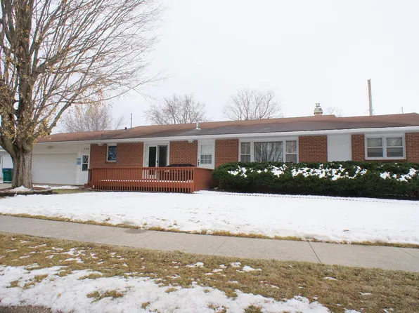 104 Southfield Dr, Webster City, IA 50595