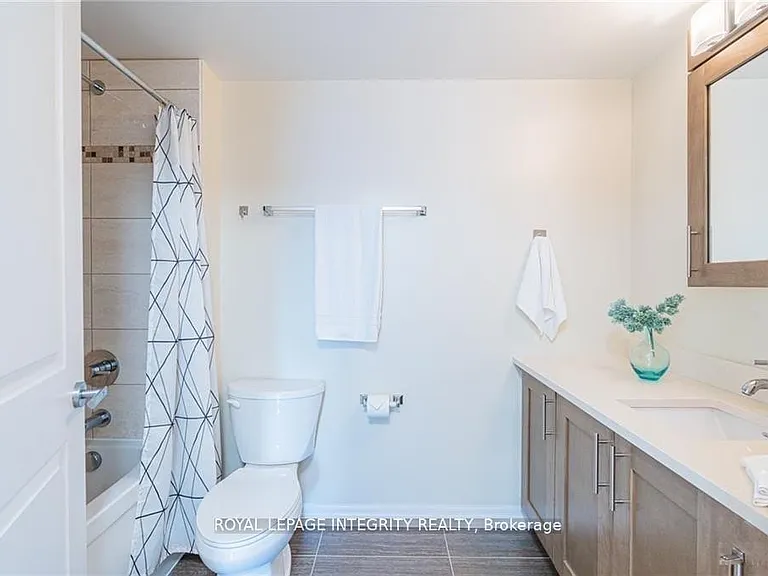 195 Besserer St #701 — Photo 20