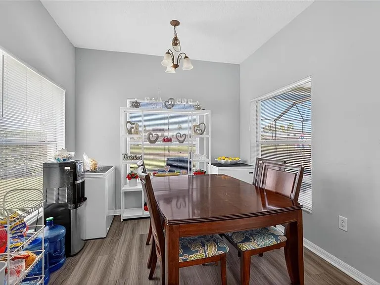 1202 Cumbrian Lakes Ct — Photo 14
