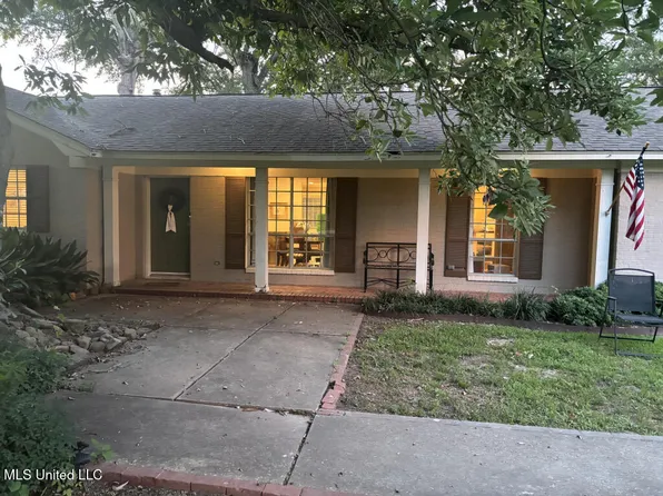 706 W Gresham St, Indianola, MS 38751