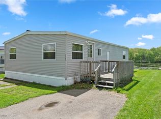 4765 Valley Hills Dr, Ravenna, OH 44266