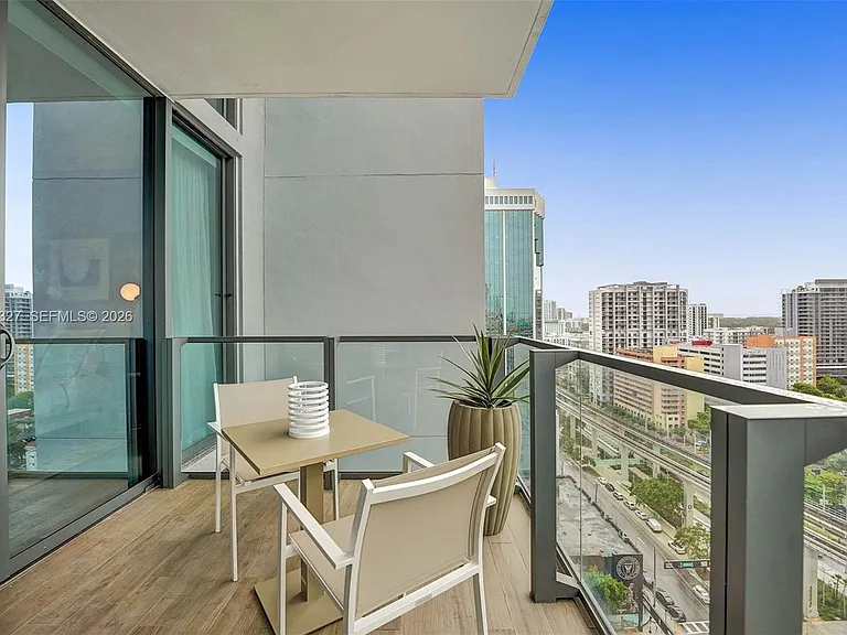 88 SW 7th St #1408 — Photo 26