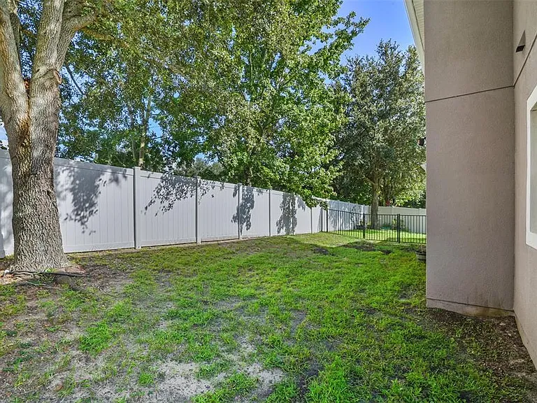 410 Sauvignon Way — Photo 37