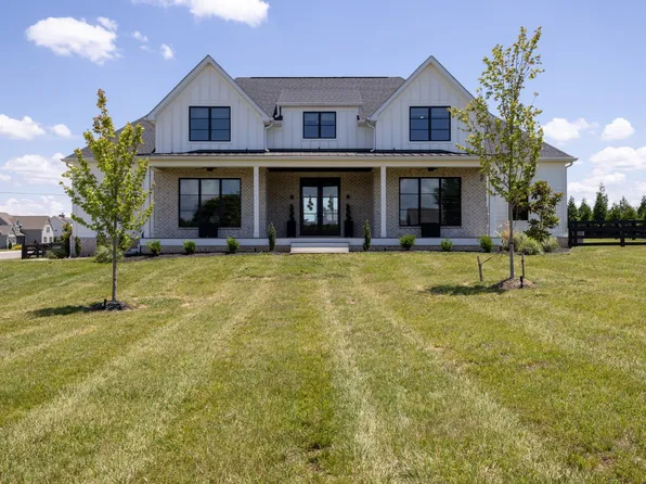 3000 Ora Ln, Spring Hill, TN 37174