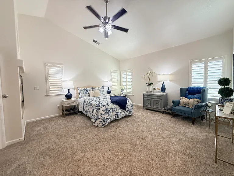 1140 E Sawgrass Ave — Photo 18