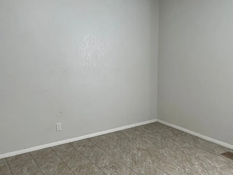 1005 Ivy Dr #398 — Photo 7