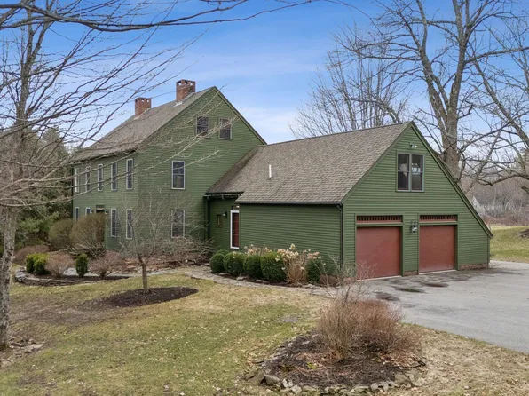 11 Mcquillians Hill Drive, Gorham, ME 04038