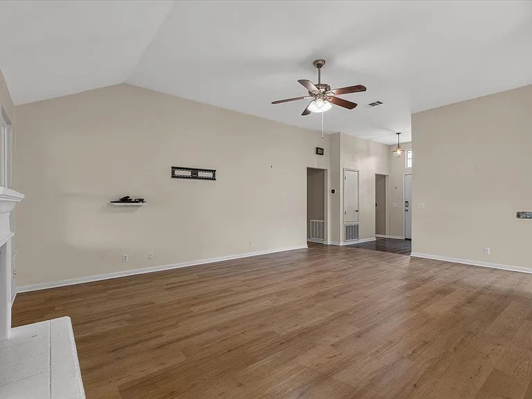 206 Evergreen Cir — Photo 13