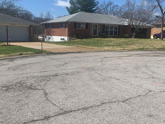 4th image of 10605 Knollside Cir