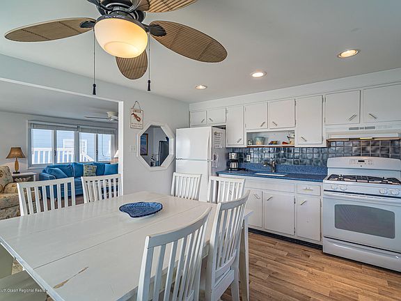 2nd image of 2803 S Long Beach Blvd