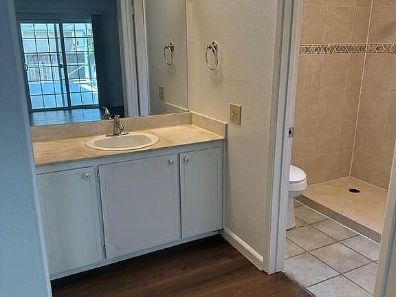 5th image of 2135 Minto Dr