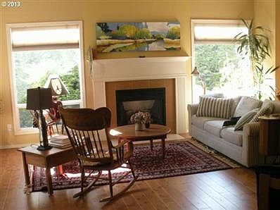 3rd image of 17403 SE 27th St