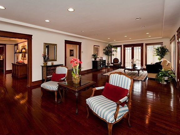 Living Room w/ Fireplace