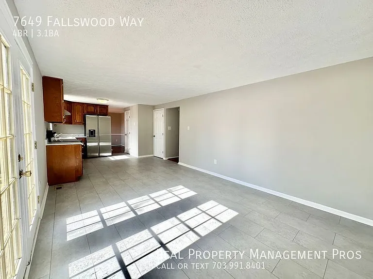 7649 Fallswood Way — Photo 9