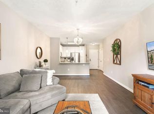 9450 Silver King Ct UNIT 308, Fairfax, VA 22031