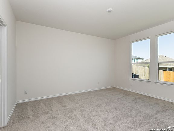 5th image of 211 WEST BOERNE HARBOR DRIVE