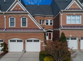 43712 Burning Sands Ter, Leesburg, VA 20176