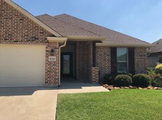 10300 Pine Ridge Ln, Port Arthur, TX 77640