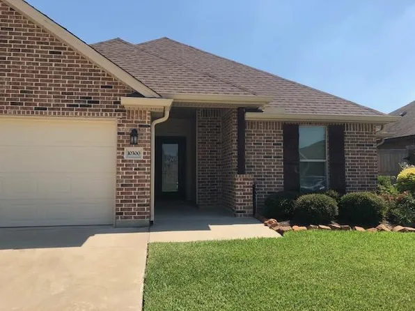 10300 Pine Ridge Ln, Port Arthur, TX 77640