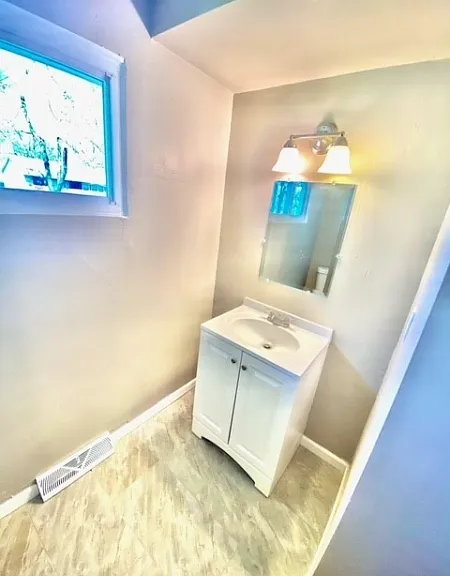 4045 Tyler St — Photo 5