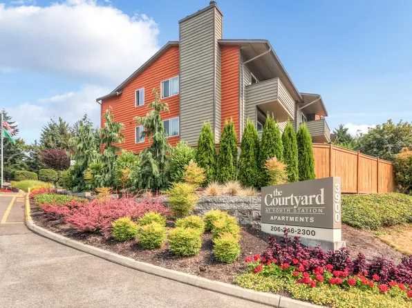 Courtyard at South Station