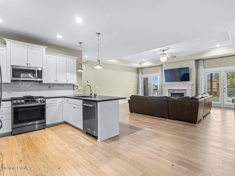825 Artisan Pkwy — Photo 14