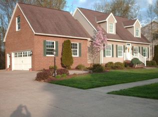 904 Williamsburg Ct, Ashland, OH 44805
