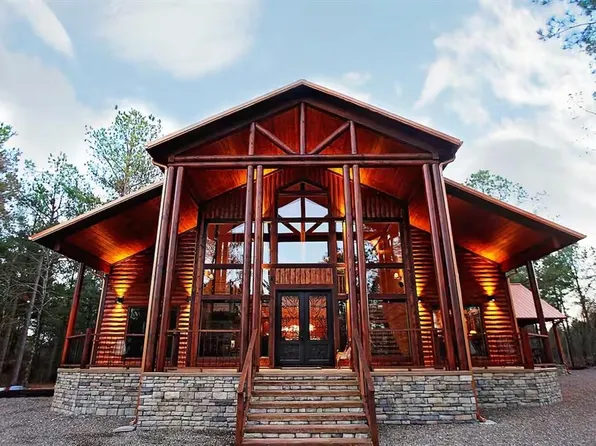 345 Poplar Cir, Broken Bow, OK 74728