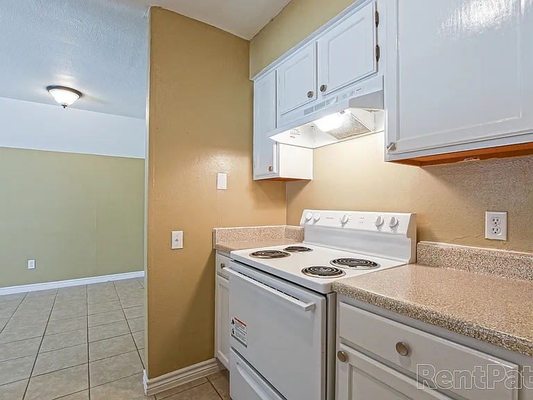 Parkside Townhomes — Photo 5