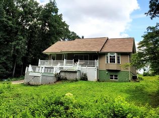 1946 Crow Valley Rd NW, Dalton, GA 30720