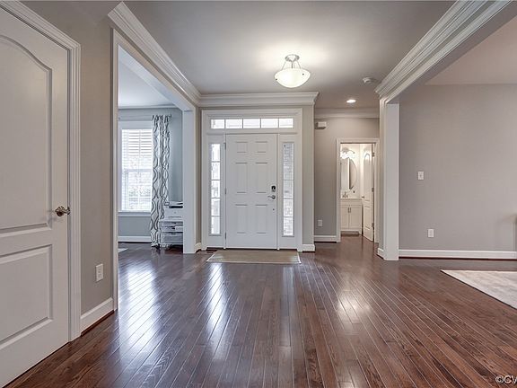 3rd image of 5213 Aldenbrook Way Gln