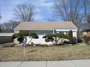 316 N Orchard Dr, Park Forest, IL 60466