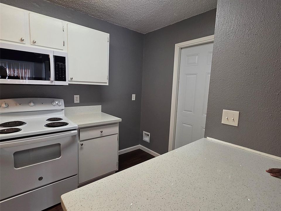 1st image of 23535 Tree House Ln