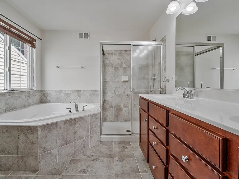 3461 Eagle Ridge Dr — Photo 26