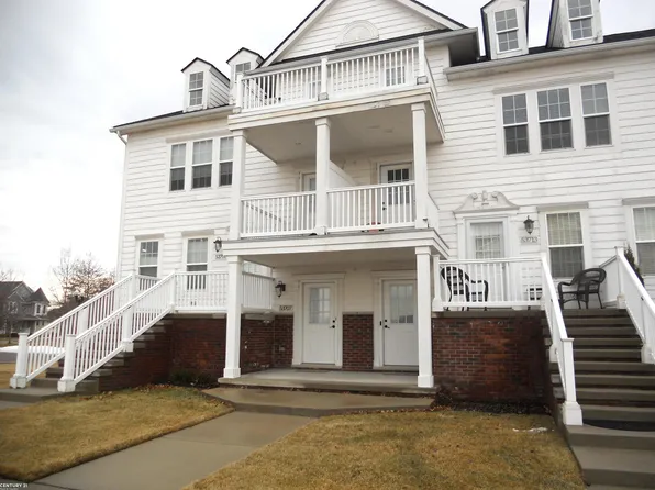 53707 Champlain St, Macomb, MI 48042