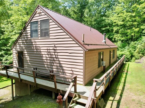 2653 Stammheim Dr, Millersburg, OH 44654