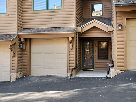 3rd image of 720 Deer Valley Dr Unit 3