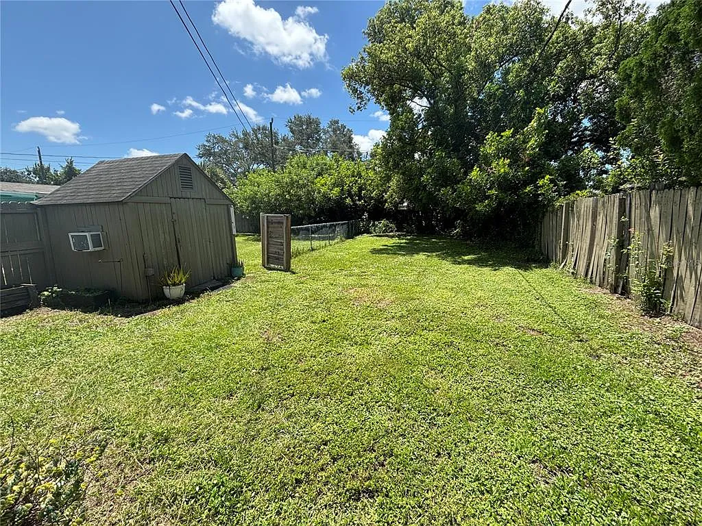 2 bed, 2.0 bath, 826 sqft, $1,800 — Photo 3