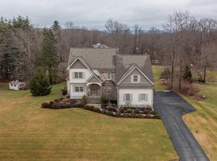 5 Albertanna Ct, Hopewell Junction, NY 12533